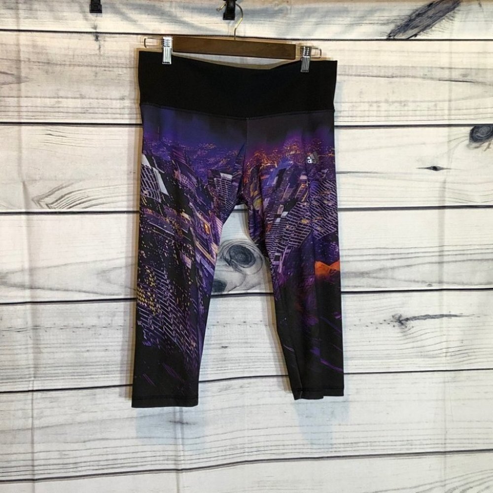 Adidas techfit cropped purple leggings cityscape - Picture 6 of 10